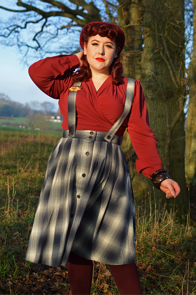 Fit and size review by plus size pinup Miss Amy May of the Eddystone Pinafore skirt gifted by Hell Bunny