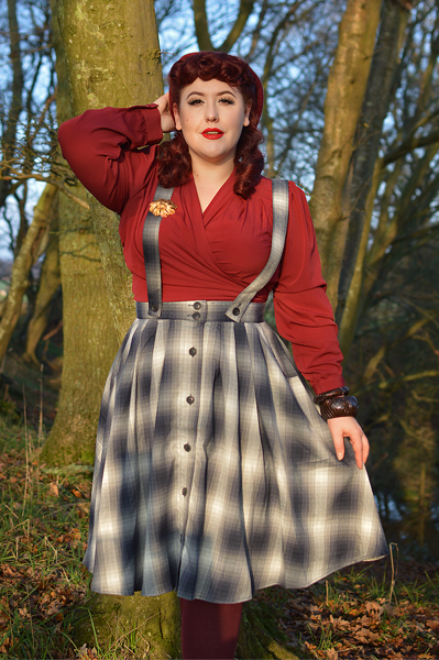 Fit and size review by plus size pinup Miss Amy May of the Eddystone Pinafore skirt gifted by Hell Bunny