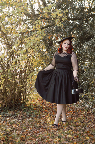 fit and size review by plus size pinup Miss Amy May of the Elizabeth black dress gifted by Dolly & Dotty 