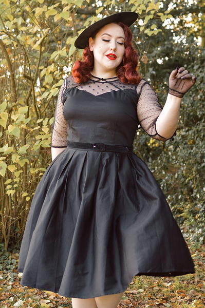 fit and size review by plus size pinup Miss Amy May of the Elizabeth black dress gifted by Dolly & Dotty 