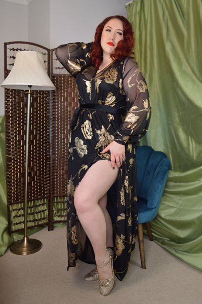 Plus size pinup Miss Amy May models  the champagne glitter Manhattan flats by Charlie Stone Shoes for review