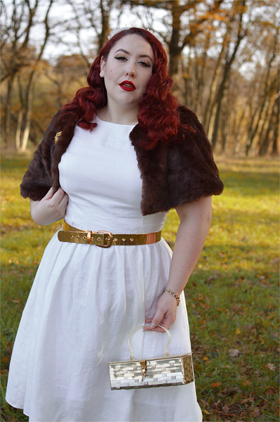 fit size review by plus size pinup Miss Amy May of the White Melania dress gifted by Marie Zélie
