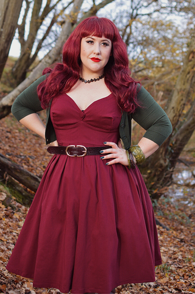 Fit and size review by plus size pinup Miss Amy May of the Midge dress by Unique Vintage