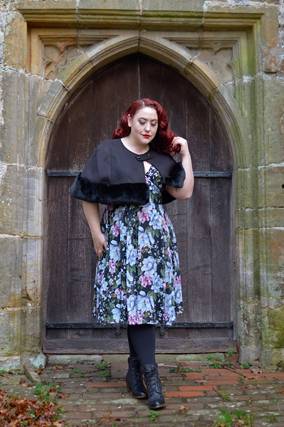Fit and size review of the Magnolia dress by Hell Bunny, modelled by plus size pinup Miss Amy May