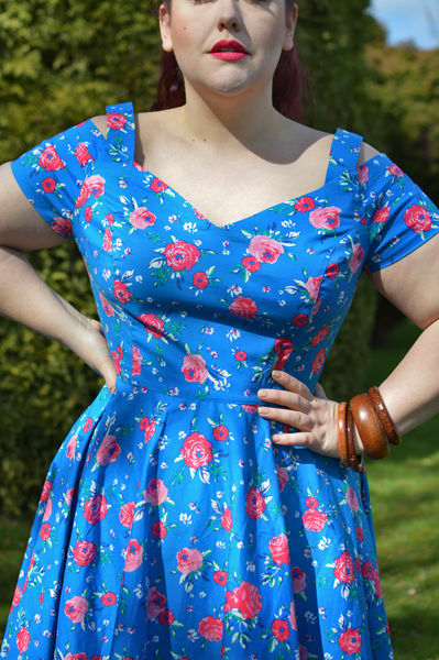 Plus size pinup Miss Amy May models the Chantilly 50s dress she was gifted by Hell Bunny for a fit and size review
