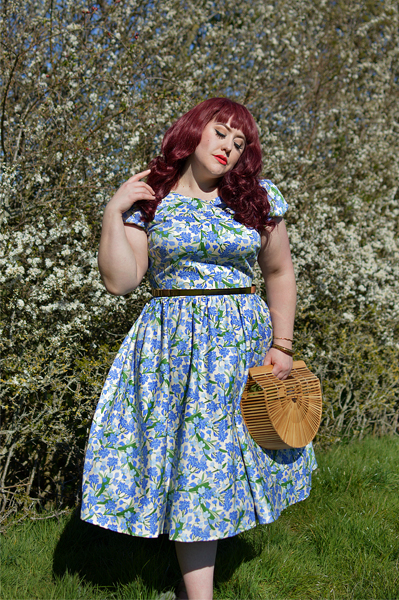 Plus size pinup Miss Amy May models the Collectif clothing Demira Dreamy Floral dress for a fit and size review