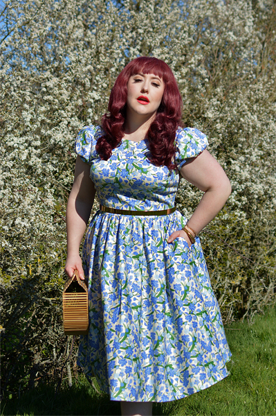 Plus size pinup Miss Amy May models the Collectif clothing Demira Dreamy Floral dress for a fit and size review