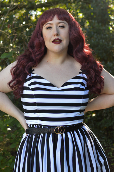 Plus size pinup Miss Amy May models the Juno 50s dress by Hell Bunny for a fit and size review