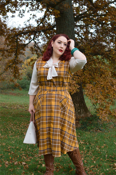 Plus size pinup Miss Amy May models the Jayleen Moonhill mustard check dress by Collectif Clothing for a fit and size review