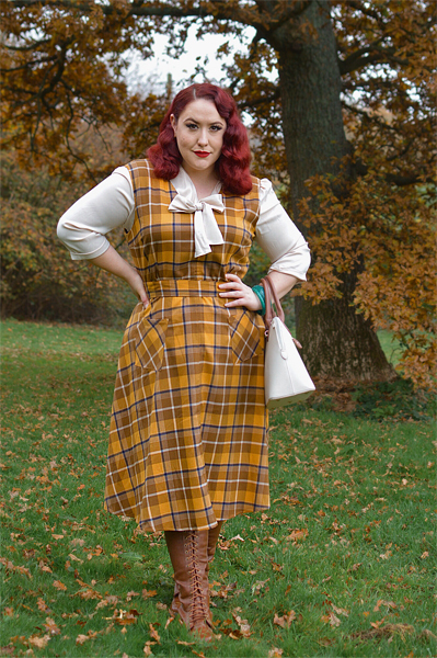 Plus size pinup Miss Amy May models the Jayleen Moonhill mustard check dress by Collectif Clothing for a fit and size review