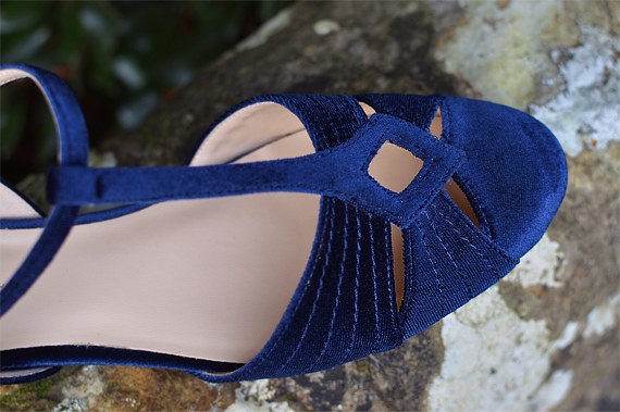 Plus size pinup Miss Amy May models the navy velvet London flats shoes by Charlie Stone Shoes for a fit review