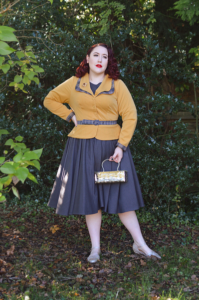 Plus size pinup Miss Amy May models the Tuva-Sun blazer by Miss Candyfloss for a fit and sizing review
