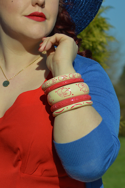 Plus size pinup Miss Amy May models Duchess size Petal bangles from Splendette Spring florals 2022 range for a quality and product review