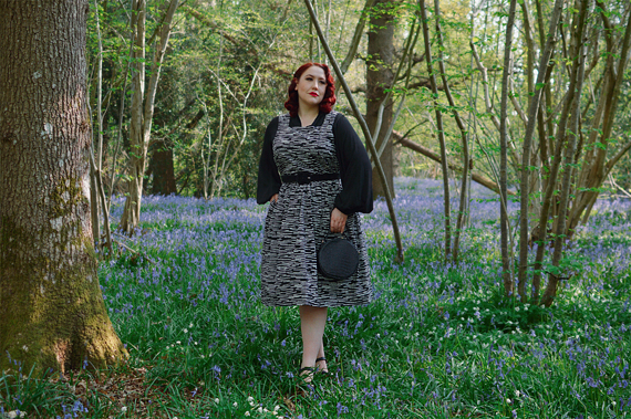 Plus size pinup Miss Amy May models the Margaret sundress by Horrockses Fashion x Joanie Clothing collaboration line for a fit and size review