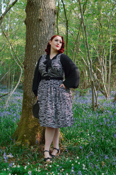Plus size pinup Miss Amy May models the Margaret sundress by Horrockses Fashion x Joanie Clothing collaboration line for a fit and size review