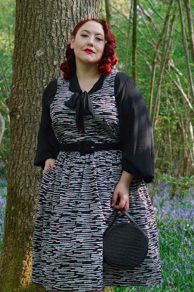 Plus size pinup Miss Amy May models the Margaret sundress by Horrockses Fashion x Joanie Clothing collaboration line for a fit and size review
