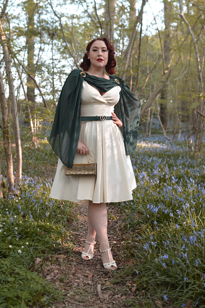 Plus size pinup Miss Amy May models the Ivory Veronica heels by Lulu Hun for a fit review