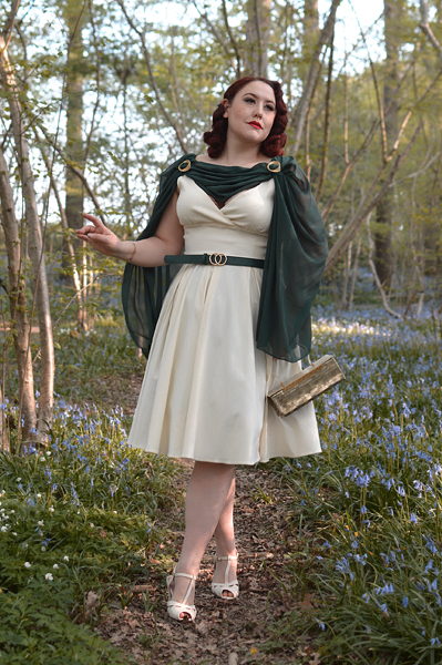 Plus size pinup Miss Amy May models the Ivory Veronica heels by Lulu Hun for a fit review