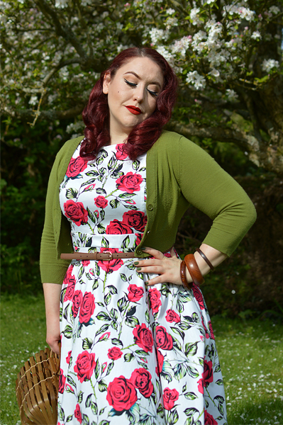 Plus size pinup Miss Amy May models the Hazel dress by Hearts and Roses London for a fit and size review