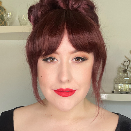 Liquid lipstick lover Miss Amy May reviews and swatches 3INA The Longwear lipstick in 244 LED ring lighting