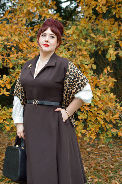 Plus size pinup Miss Amy May models the Ganache Margot dress by Lady V London for a fit and size review