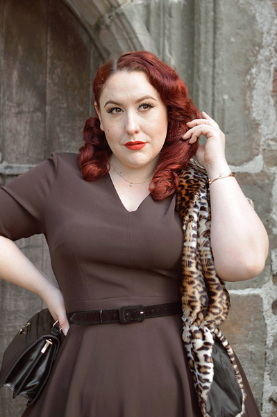 Plus size pinup Miss Amy May models the Ganache Stella dress by Lady V London for a fit and size review