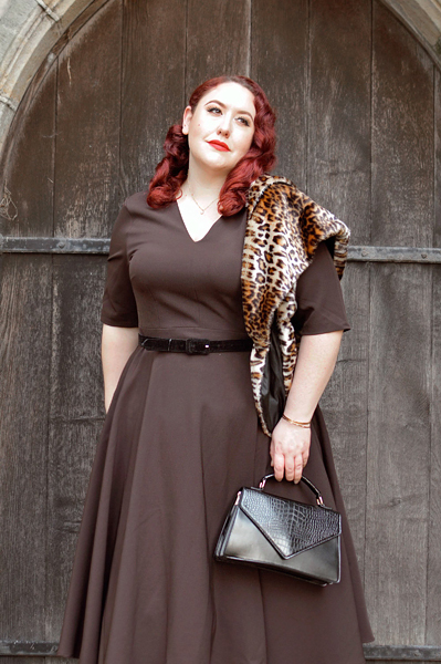 Plus size pinup Miss Amy May models the Ganache Stella dress by Lady V London for a fit and size review