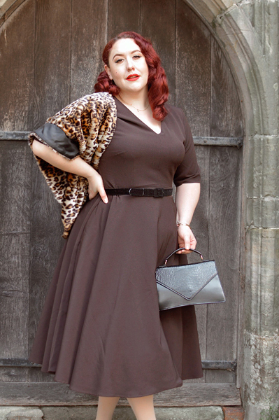 Plus size pinup Miss Amy May models the Ganache Stella dress by Lady V London for a fit and size review