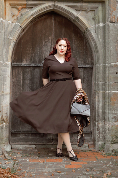 Plus size pinup Miss Amy May models the Ganache Stella dress by Lady V London for a fit and size review