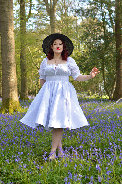 Plus size pinup Miss Amy May models the Louis Louis white English embroidery Broderie Anglaise full circle dress by British Retro for a fit and sizing review
