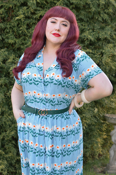 Plus size pinup Miss Amy May models the Forget-Me-Not stripe Carly dress by Horrockses Fashions x Joanie Clothing for a fit and size review