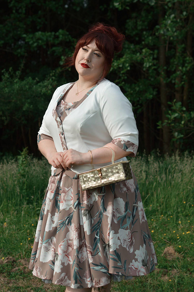 Plus size pinup Miss Amy May models the Varvara-Sadie dress and the matching Gemma-May jacket blazer for a fit and size review