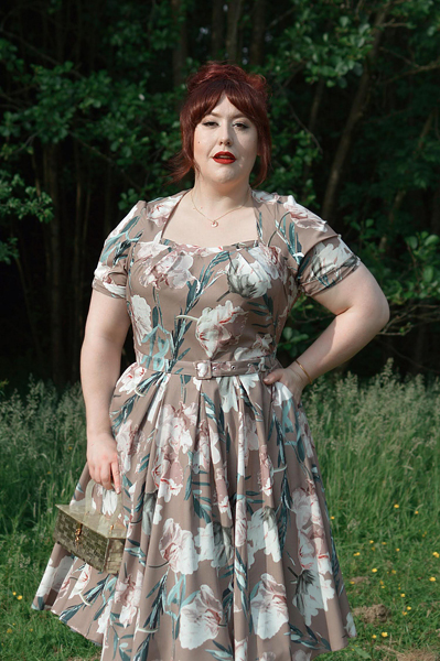 Plus size pinup Miss Amy May models the Varvara-Sadie dress and the matching Gemma-May jacket blazer for a fit and size review