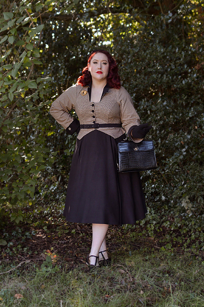 Plus size pinup Miss Amy May models the Gelasia-Lou dress by Miss Candyfloss for a fit and size review