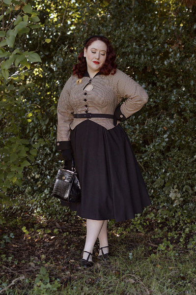 Plus size pinup Miss Amy May models the Gelasia-Lou dress by Miss Candyfloss for a fit and size review
