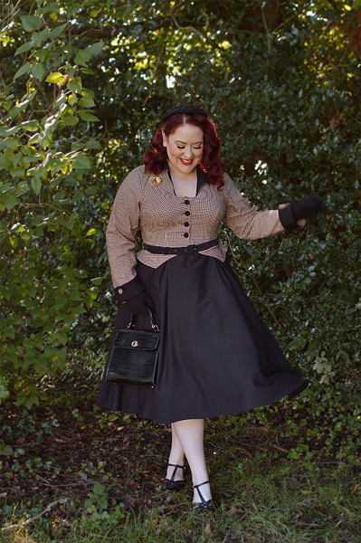 Plus size pinup Miss Amy May models the Gelasia-Lou dress by Miss Candyfloss for a fit and size review